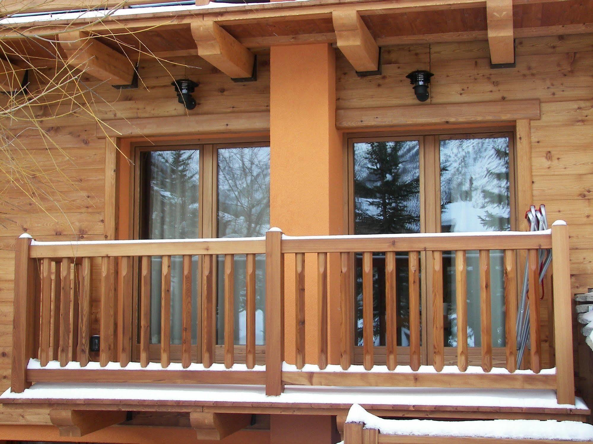 Chalet Alpina Hotel&Apartments La Thuile Buitenkant foto